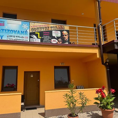 Apartmany Hawaii Patince Exteriör bild