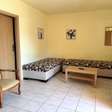 Apartmany Hawaii Patince Exteriör bild