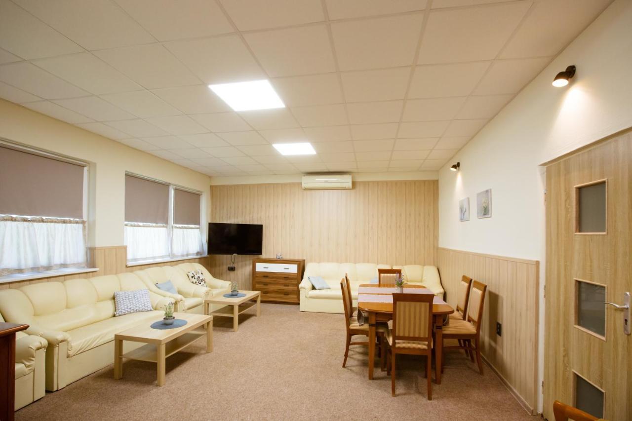 Apartmany Hawaii Patince Exteriör bild