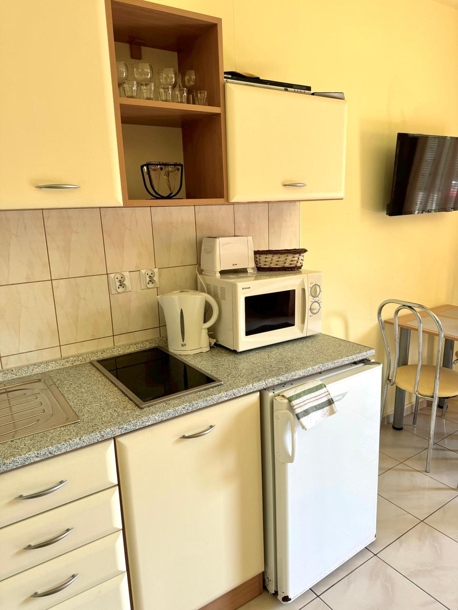 Apartmany Hawaii Patince Exteriör bild